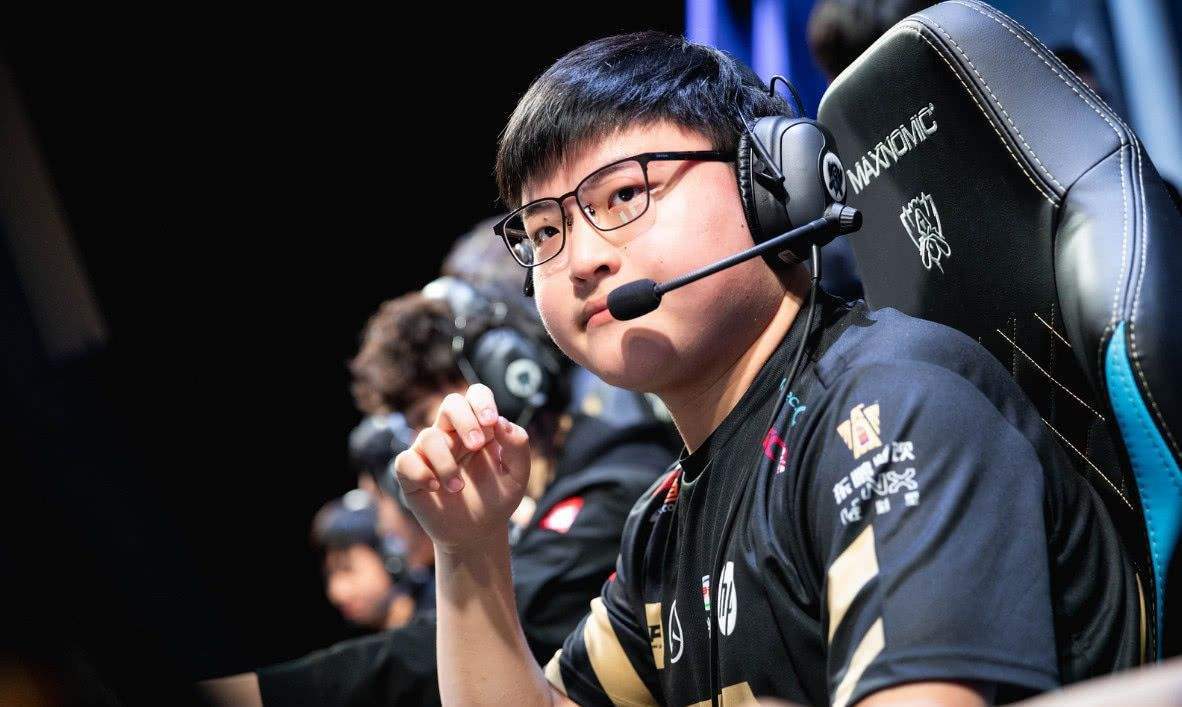 《英雄联盟》世界赛五大劳模选手，Faker依旧是神话