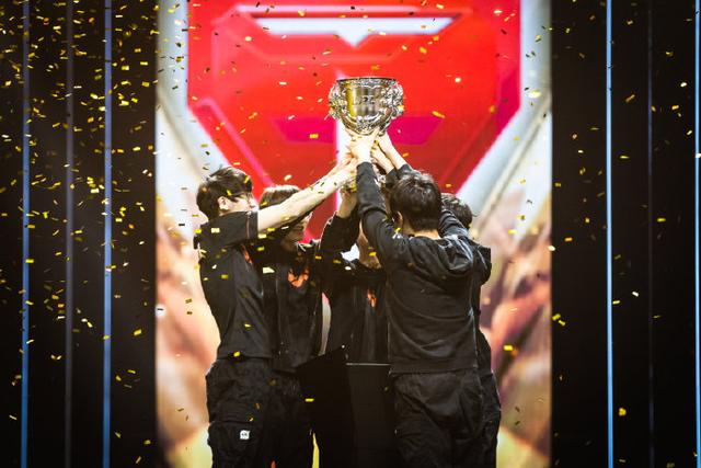 S10巡礼——TES篇：宝刀无需藏匿锋芒 少年何惧惊涛骇浪