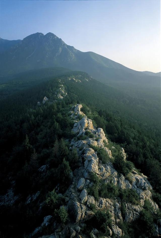 五岳是指哪五座山(五岳是指哪五座山哪个山最高)